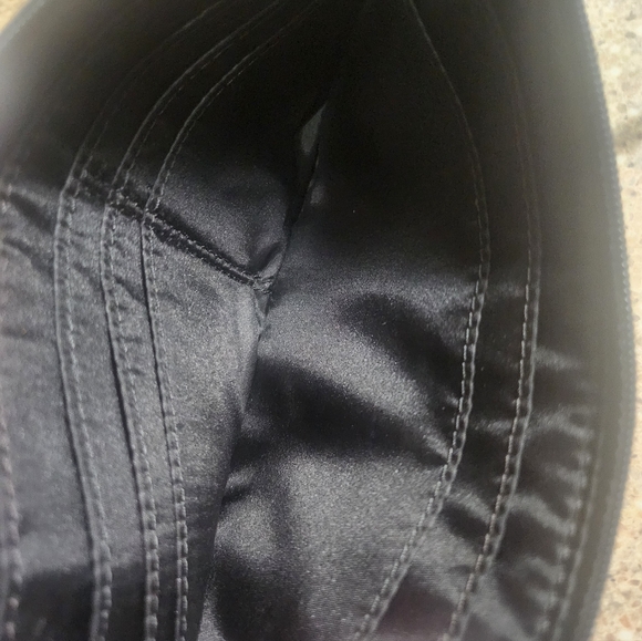 Coach Shiny Black Leather Wristlet EUC - Picture 9 of 16